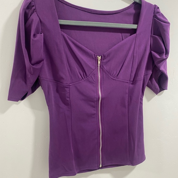 Women’s Zipper T-Shirts - Picture 7 of 9